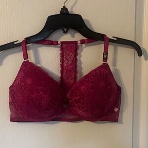 Victoria’s Secret NWT push up bra size 36C